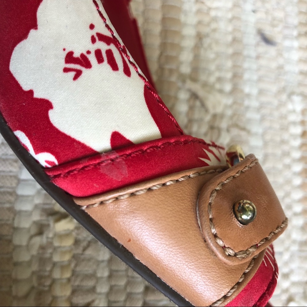 Etienne Aigner Wedge Sandals - Picture 7 of 13
